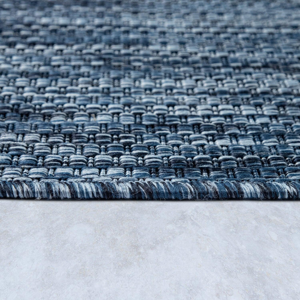 Solid Outdoor Rug for Patio or Balcony weatherproof in Mottled Blue